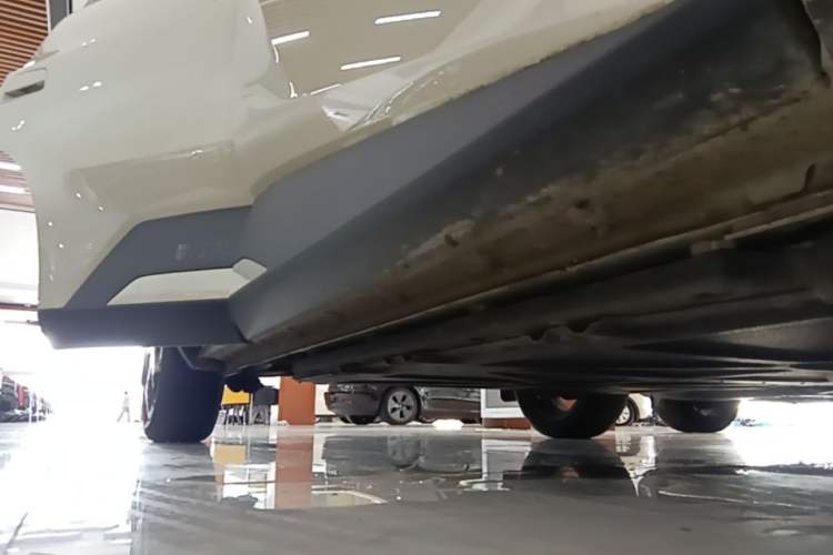 Used BYD Seagull 2025 405 km Flying Edition Right Side Sill