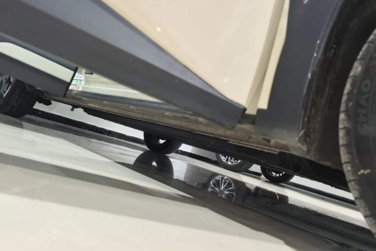 Used BYD Seagull 2025 305 km Free Version Right Side Sill