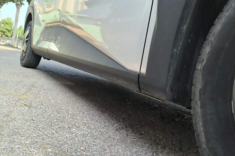 Used BYD Seagull 2025 305km Active Version Right Side Sill