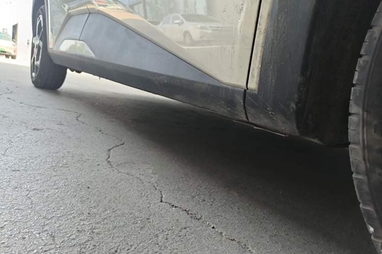 Used BYD Seagull 2025 Smart Drive Version 305 km Freedom Edition Right Side Sill
