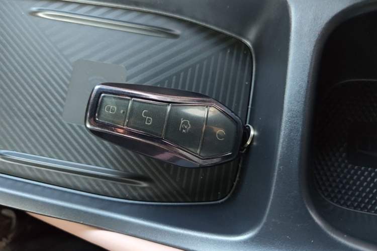 Used BYD Seagull 2025 Smart Drive Version 305 km Freedom Edition Vehicle Key