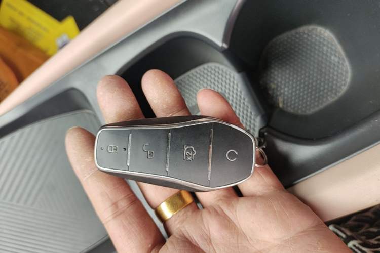 Used BYD Seagull 2025 Intelligent Driving Version 305 km Dynamic Edition Vehicle Key
