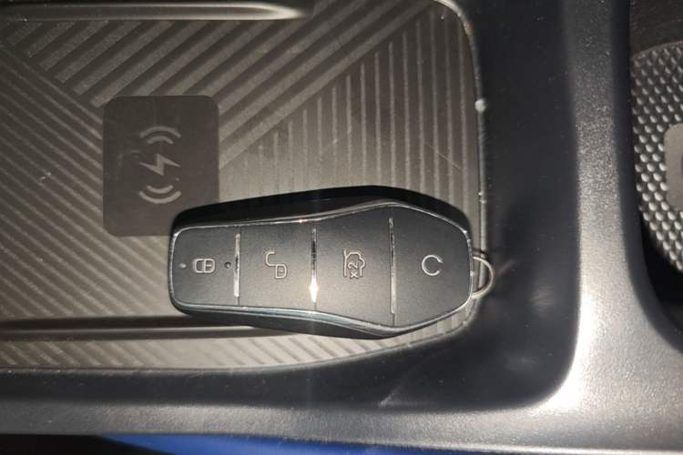 Used BYD Seagull 2025 Smart Drive Version 305 km Freedom Edition Vehicle Key