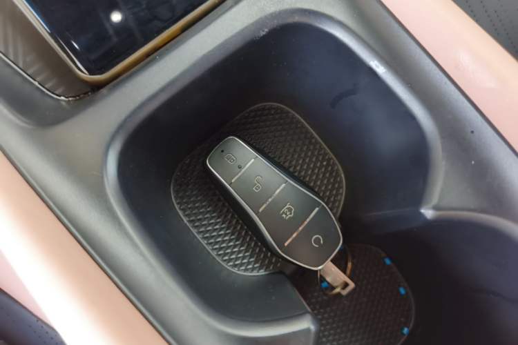 Used BYD Seagull 2025 Smart Drive Version 305 km Freedom Edition Vehicle Key