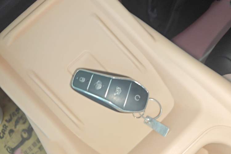Used BYD Seagull 2025 305km Active Version Vehicle Key