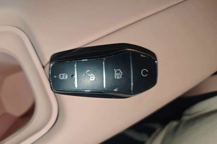 Used BYD Seagull 2025 Smart Drive Version 305 km Freedom Edition Vehicle Key