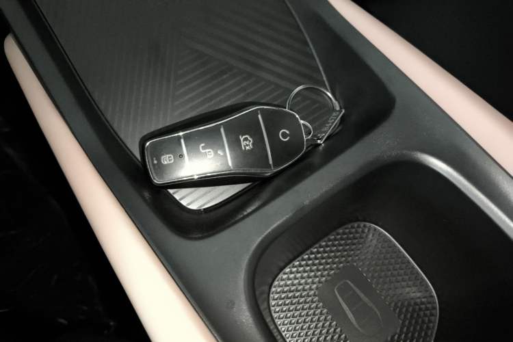 Used BYD Seagull 2025 Intelligent Driving Version 305 km Dynamic Edition Vehicle Key