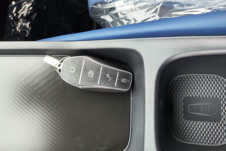 Used BYD Seagull 2025 305km Active Version Vehicle Key
