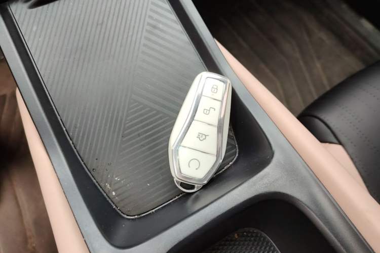 Used BYD Seagull 2025 Intelligent Driving Version 305 km Dynamic Edition Vehicle Key