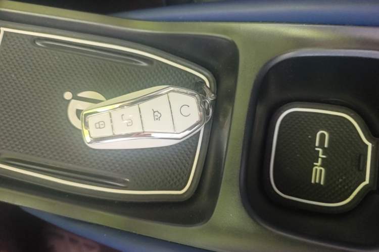 Used BYD Seagull 2025 Smart Drive Version 305 km Freedom Edition Vehicle Key