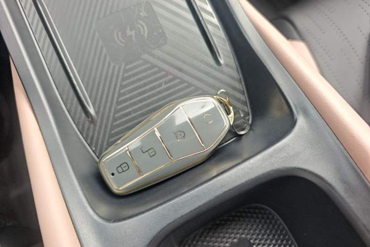 Used BYD Seagull 2025 Smart Drive Version 305 km Freedom Edition Vehicle Key