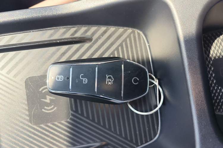 Used BYD Seagull 2025 Smart Drive Version 305 km Freedom Edition Vehicle Key