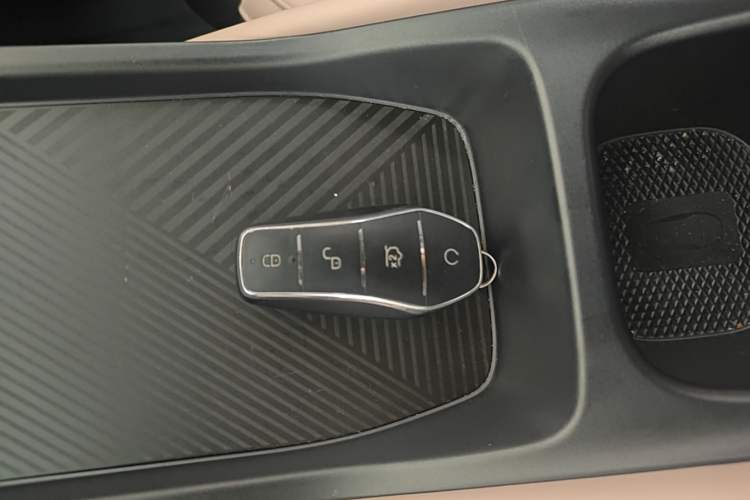 Used BYD Seagull 2025 305km Active Version Vehicle Key