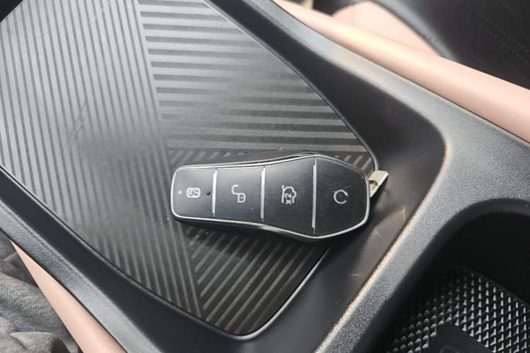 Used BYD Seagull 2025 Intelligent Driving Version 305 km Dynamic Edition Vehicle Key