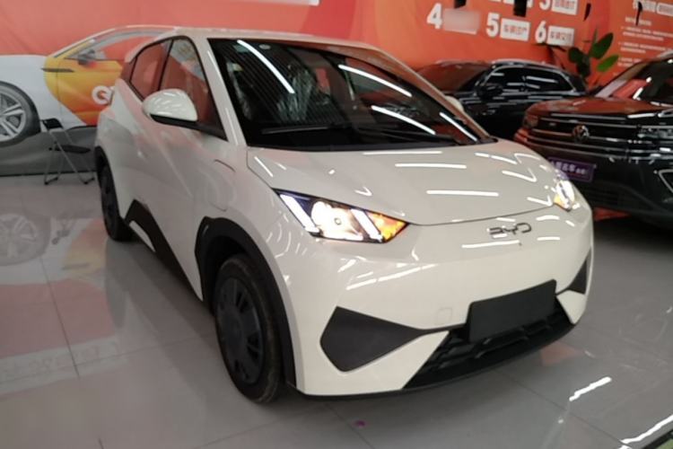 Used BYD Seagull 2025 305km Active Version Front Right 45 Deg