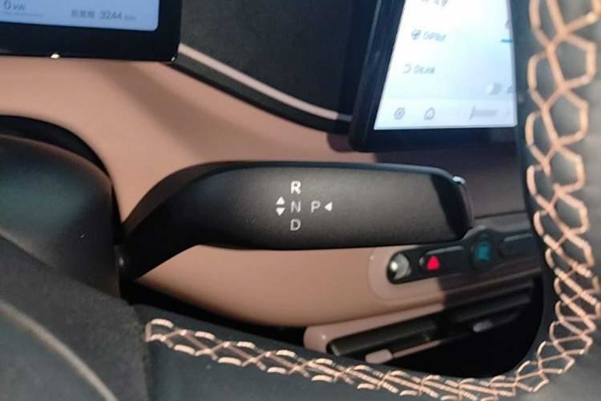 Used BYD Seagull 2025 Smart Drive Version 305 km Freedom Edition Gear Lever