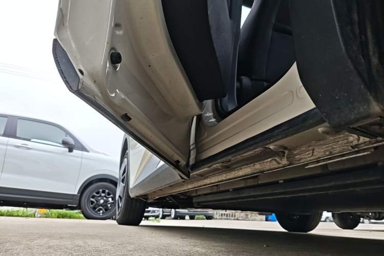 Used BYD Seagull 2025 305km Active Version Left Side Sill