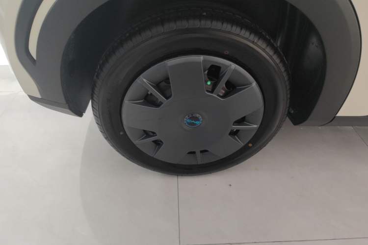 Used BYD Seagull 2025 305km Active Version Right Rear Wheel Hub