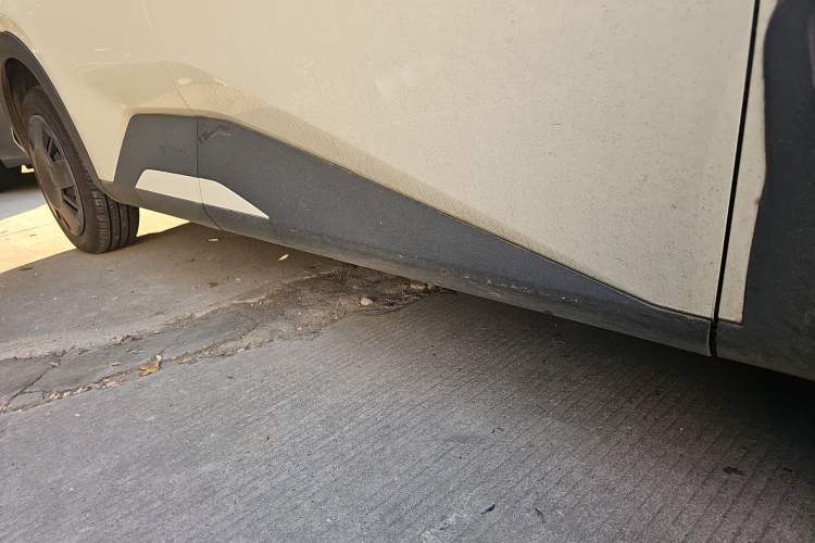 Used BYD Seagull 2025 305km Active Version Right Side Sill