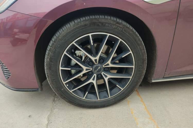 Used BYD Seal 2023 DM-i 1.5L 121km Luxury Model Left Front Wheel Hub