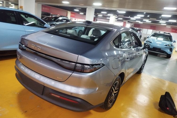 Used BYD Seal 05 DM-i 2025 DM-i Intelligent Drive 120KM Flagship Model Rear Right 45 Deg