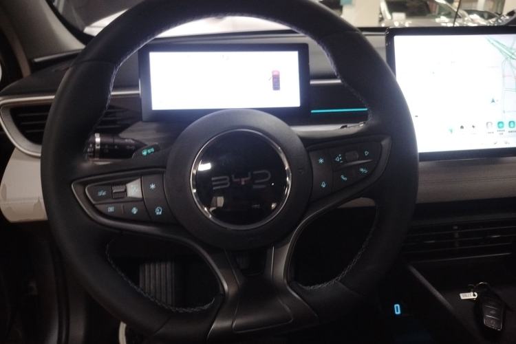 Used BYD Seal 05 DM-i 2025 DM-i Intelligent Drive 120KM Flagship Model Steering Wheel