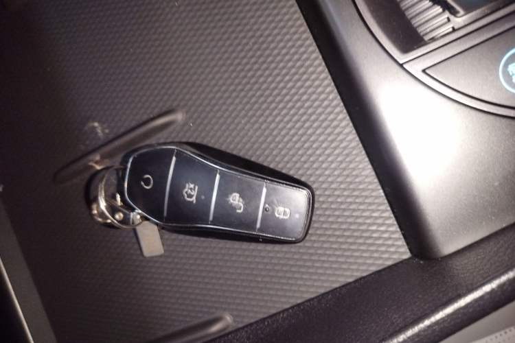 Used BYD Seal 05 DM-i 2025 DM-i Intelligent Drive 120KM Flagship Model Vehicle Key