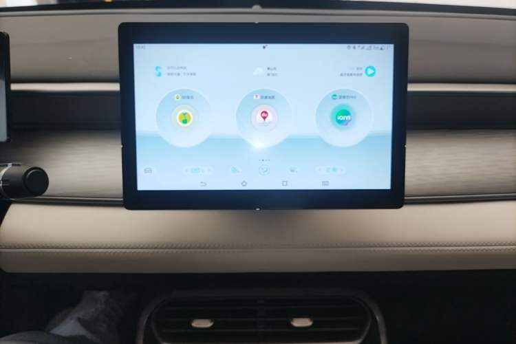 Used BYD Seal 05 DM-i 2025 DM-i Smart Drive 55KM Luxury Model Audio And AC Panel
