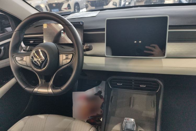Used BYD Seal 05 DM-i 2025 DM-i Smart Drive 55KM Luxury Model Audio And AC Panel