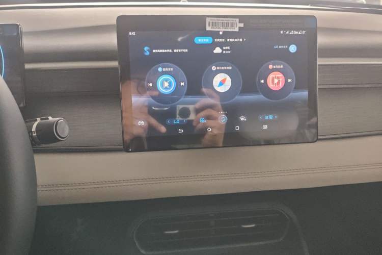 Used BYD Seal 05 DM-i 2025 DM-i Smart Drive 55KM Luxury Model Audio And AC Panel