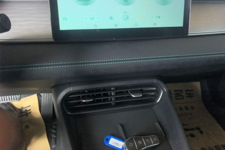 Used BYD Seal 05 DM-i 2025 DM-i Smart Drive 55KM Luxury Model Audio And AC Panel