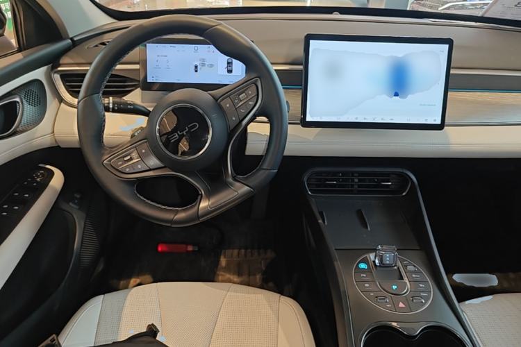Used BYD Seal 05 DM-i 2025 DM-i Intelligent Drive 120KM Flagship Model Center Console