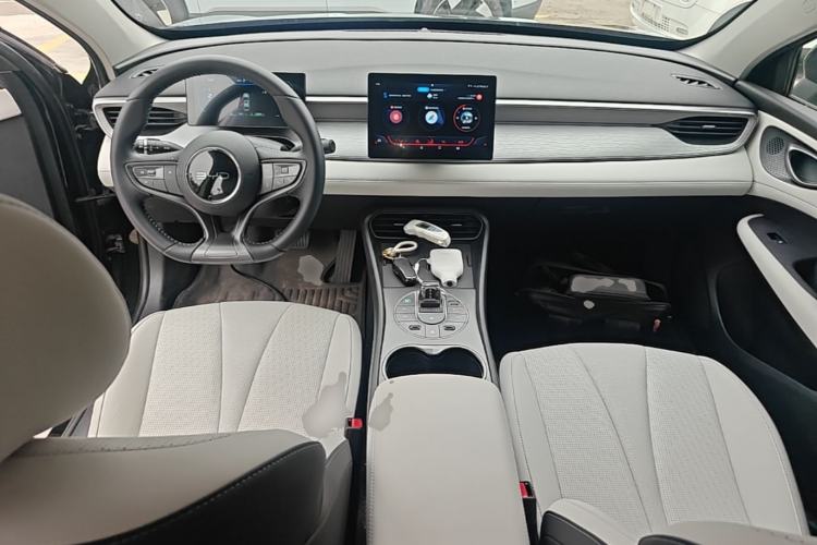 Used BYD Seal 05 DM-i 2025 DM-i Smart Drive 55KM Luxury Model Center Console