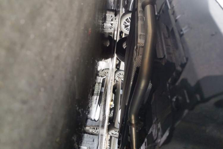 Used BYD Seal 05 DM-i 2025 DM-i Intelligent Drive 120KM Flagship Model Chassis Front Right