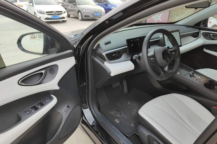 Used BYD Seal 05 DM-i 2025 DM-i Smart Drive 55KM Luxury Model Driver Seat