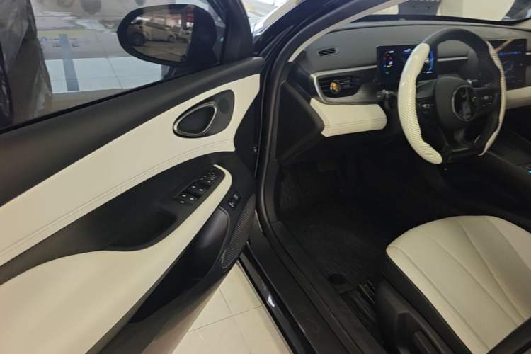 Used BYD Seal 05 DM-i 2025 DM-i Smart Drive 55KM Luxury Model Driver Seat