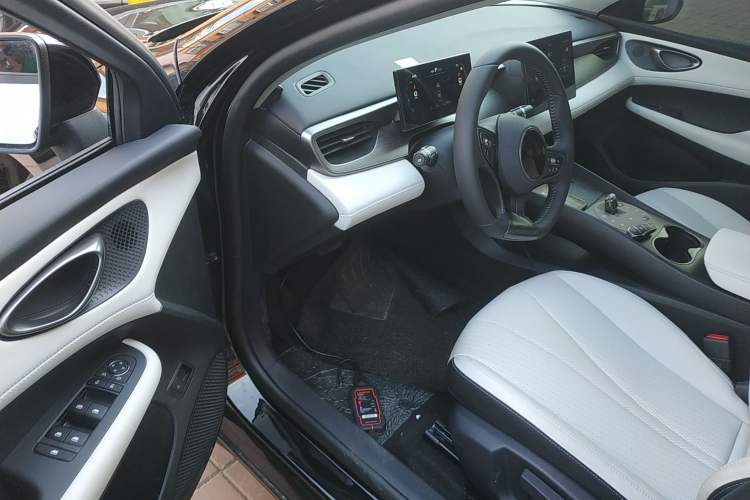 Used BYD Seal 05 DM-i 2025 DM-i Smart Drive 55KM Luxury Model Driver Seat
