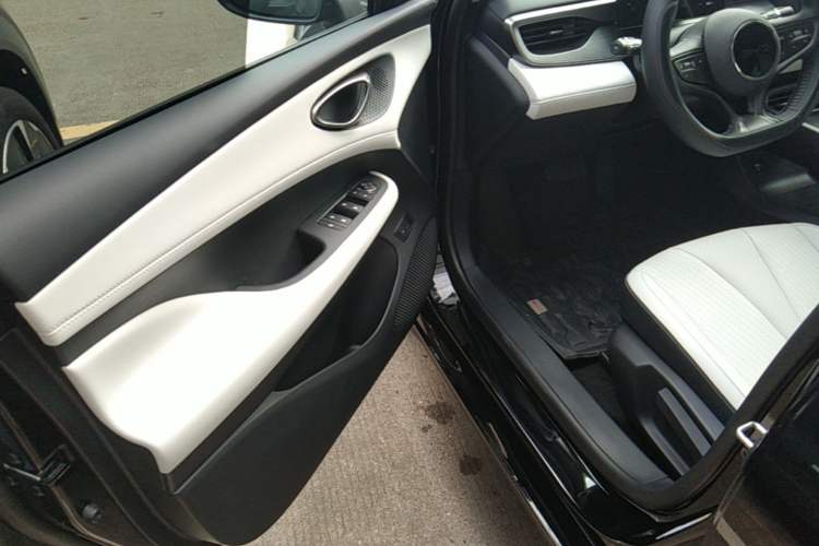 Used BYD Seal 05 DM-i 2025 DM-i Smart Drive 55KM Luxury Model Driver Seat