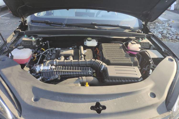 Used BYD Seal 05 DM-i 2025 DM-i Intelligent Drive 120KM Flagship Model Engine Bay