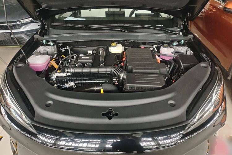 Used BYD Seal 05 DM-i 2025 DM-i Smart Drive 55KM Luxury Model Engine Bay