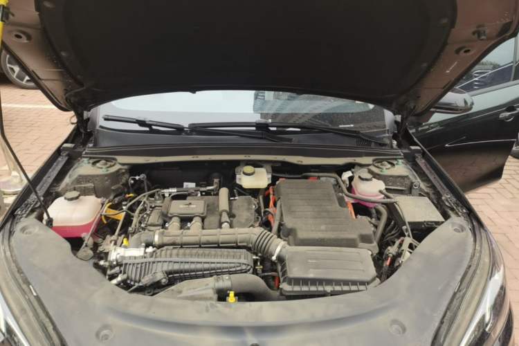 Used BYD Seal 05 DM-i 2025 DM-i Smart Drive 55KM Luxury Model Engine Bay