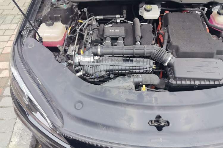 Used BYD Seal 05 DM-i 2025 DM-i Smart Drive 55KM Luxury Model Engine Bay Right