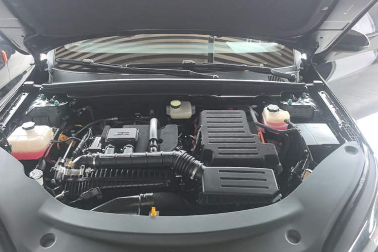 Used BYD Seal 05 DM-i 2025 DM-i Smart Drive 55KM Luxury Model Engine Bay