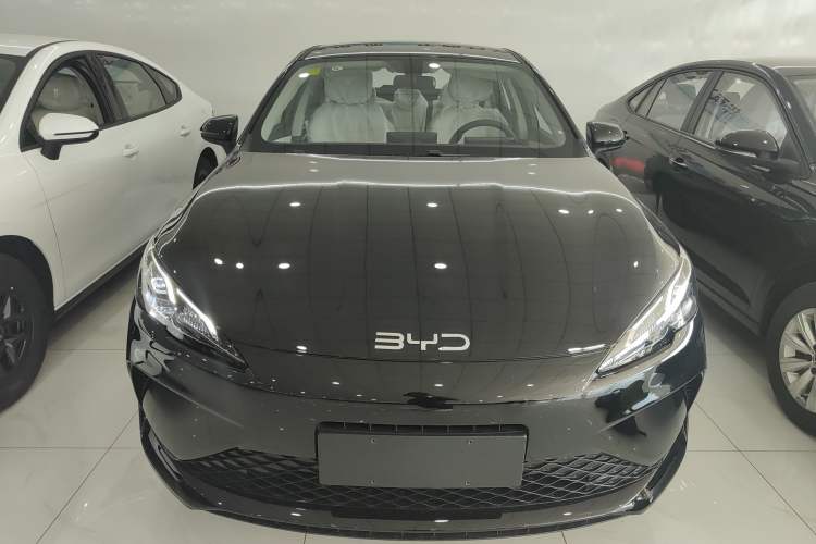Used BYD Seal 05 DM-i 2025 DM-i Smart Drive 55KM Luxury Model Exterior 1