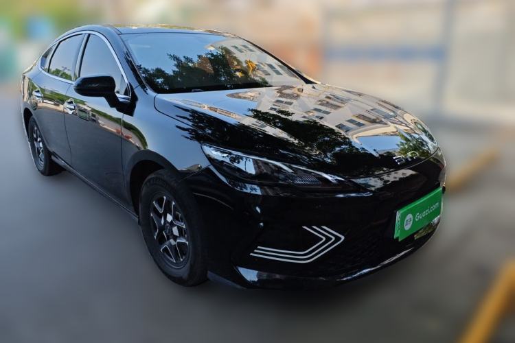 Used BYD Seal 05 DM-i 2025 DM-i Smart Drive 55KM Luxury Model Front Right 45 Deg