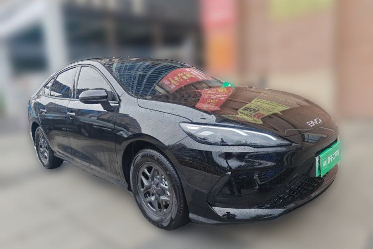 Used BYD Seal 05 DM-i 2025 DM-i Smart Drive 55KM Luxury Model Front Right 45 Deg