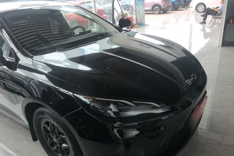 Used BYD Seal 05 DM-i 2025 DM-i Smart Drive 55KM Luxury Model Front Right 45 Deg