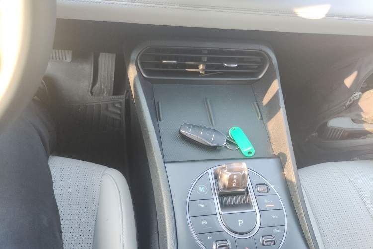 Used BYD Seal 05 DM-i 2025 DM-i Intelligent Drive 120KM Flagship Model Gear Lever