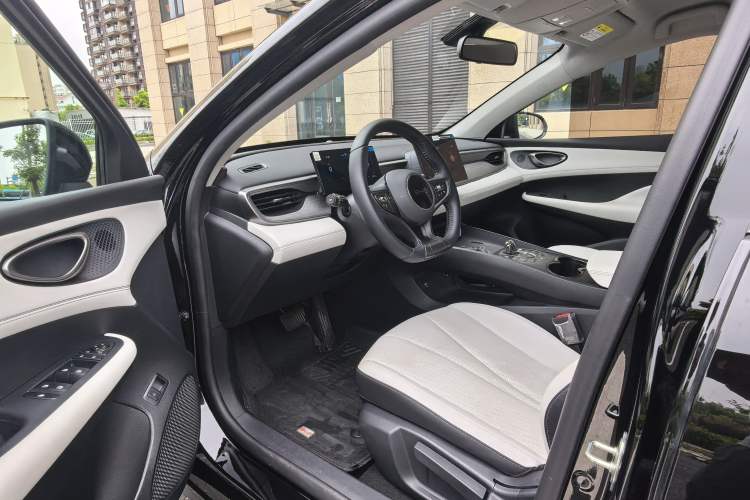 Used BYD Seal 05 DM-i 2025 DM-i Smart Drive 55KM Luxury Model Interior 1
