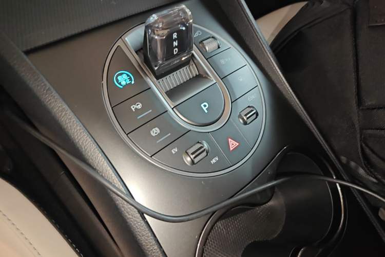 Used BYD Seal 05 DM-i 2025 DM-i Intelligent Drive 120KM Flagship Model Interior 1